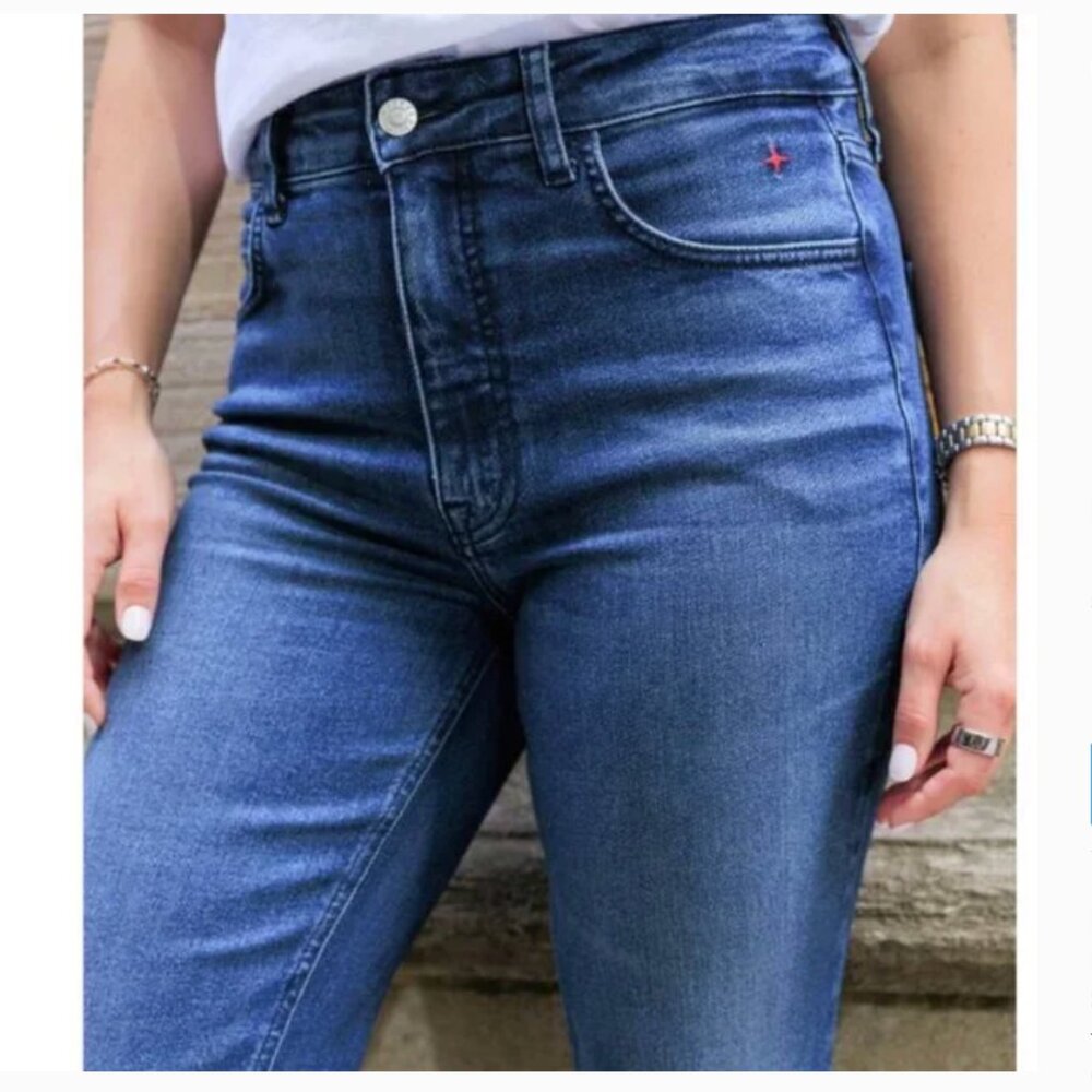 Mersea Bessie Straight Leg Cuffed Jeans in "Faded Ink" Size 25. NWT!! - Picture 3 of 7